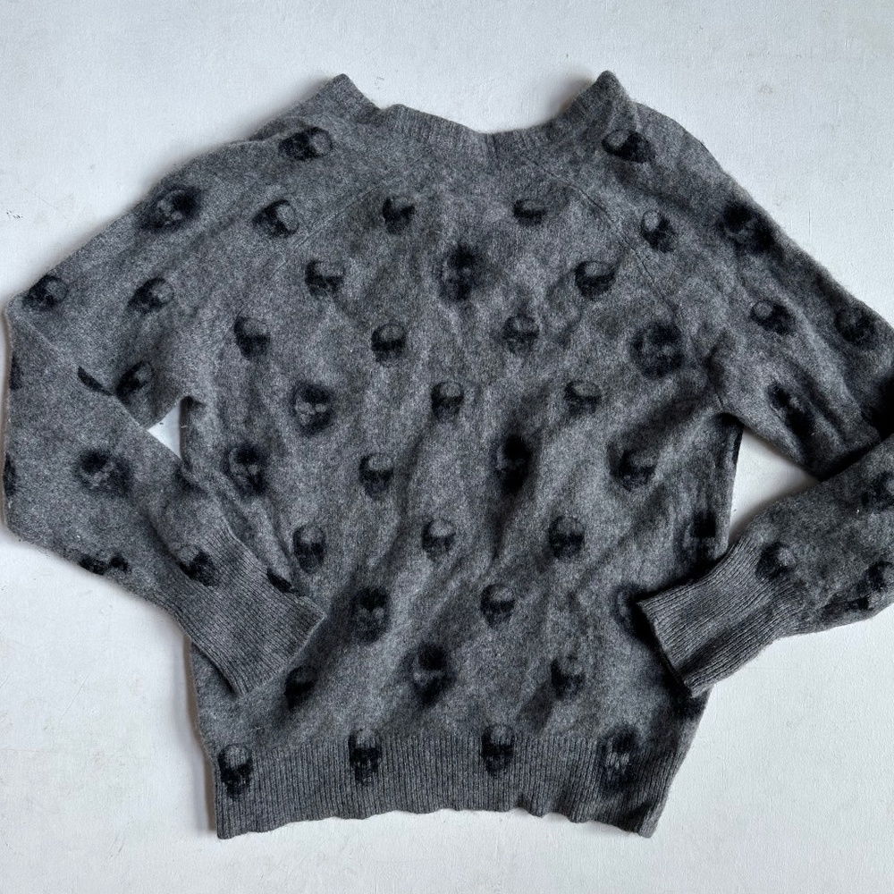 Skull Cashmere Riley V Neck Sweater - Picture 7 of 7